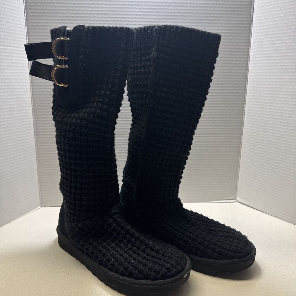 UGG Classic Solene Tall Women’s Boots Black Knit Style 1112478 Size US 8